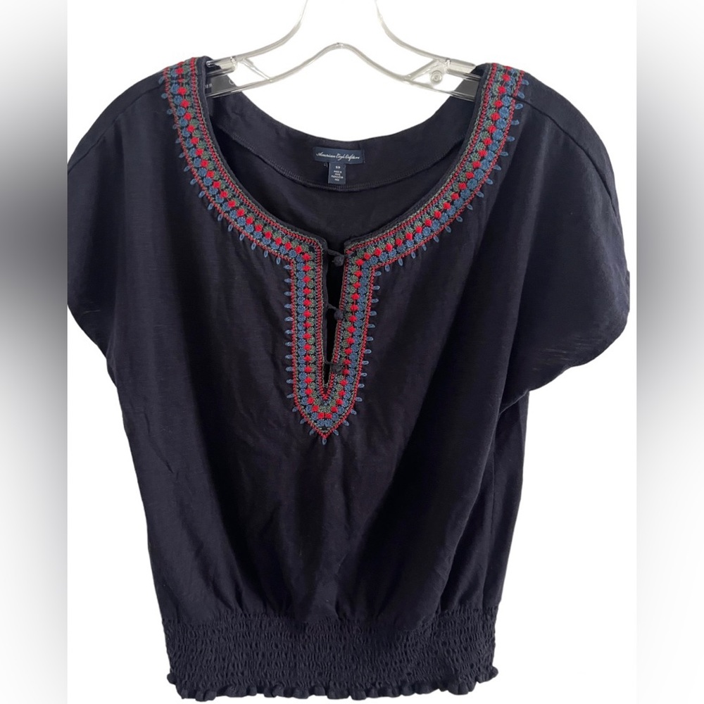 America Eagle outfitters navy blue embroidered top size small/petite